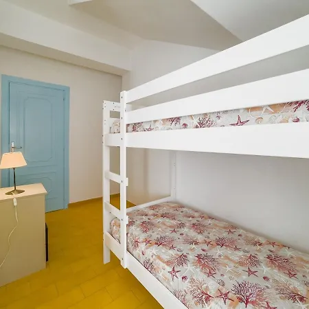 - La Baia Incantata Apartment