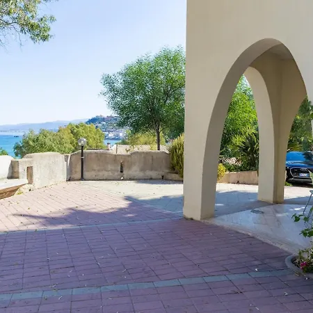 - La Baia Incantata Caminia